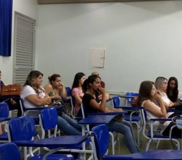 15/12/2014 – GALERIA – Alunos de RH da Fatep apresentam TCC