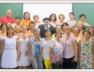 05/08/2013 – Elaine Curiacos ministra aula inaugural da Faculdade da Terceira Idade da Fatep