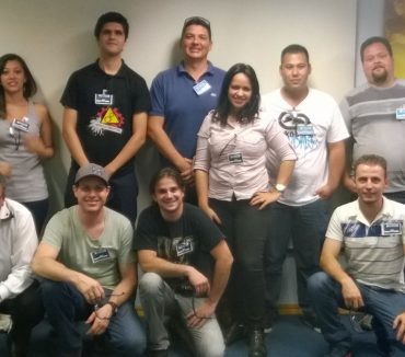 07/11/2014 – Alunos de Produção Industrial da Fatep visitam instalações da Delphi