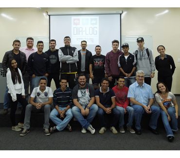 Alunos de Logística da Fatep participam de projeto do Grupo Esalq-Log